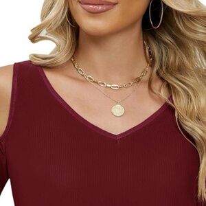 Summer blouses for women, with bare shoulders, from the Soho New York brand.